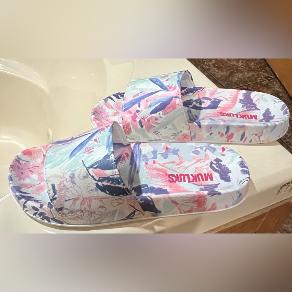 Multi color Mukluk slides